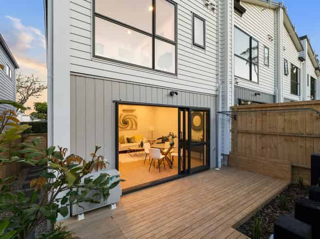 30A Tirimoana Road, Te Atatu South
