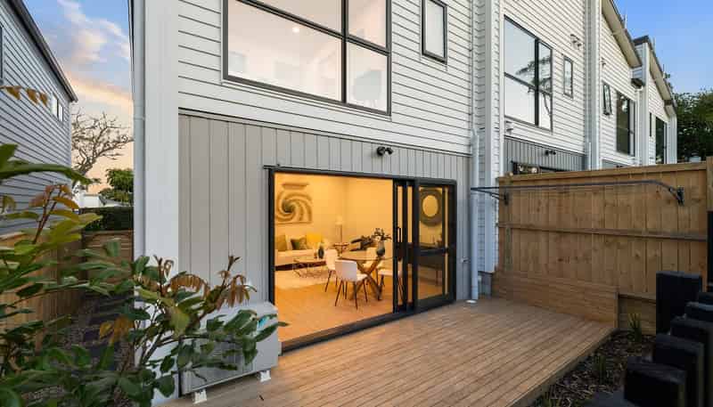 30A Tirimoana Road, Te Atatu South