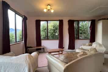 A/14 Arawata Terrace, Fernhill/Sunshine Bay