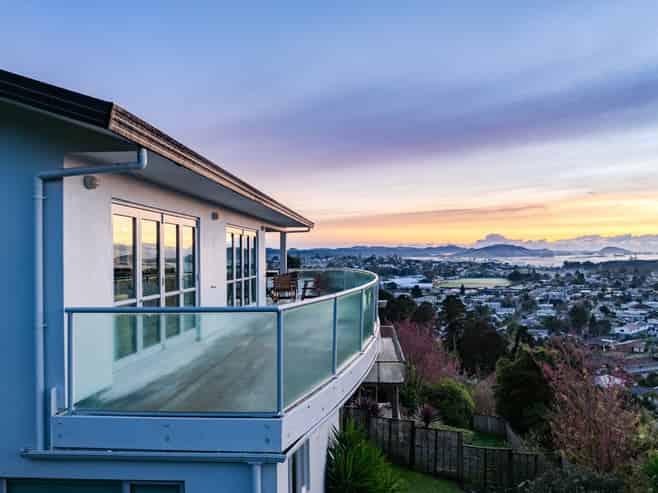 16 Louisa Lane, Kamo