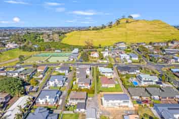 32A Taylor Road, Mangere Bridge