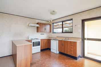 329 Wallacetown-Lorneville Road, MAKAREWA