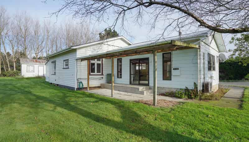 329 Wallacetown-Lorneville Road, MAKAREWA