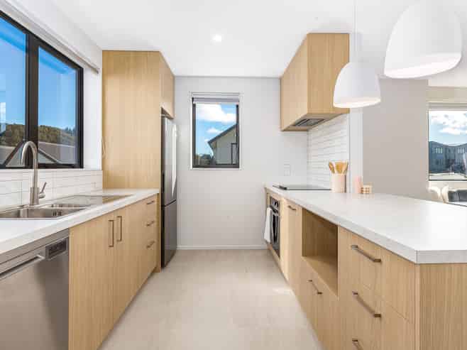 2 Tiratu Rise, Whitby