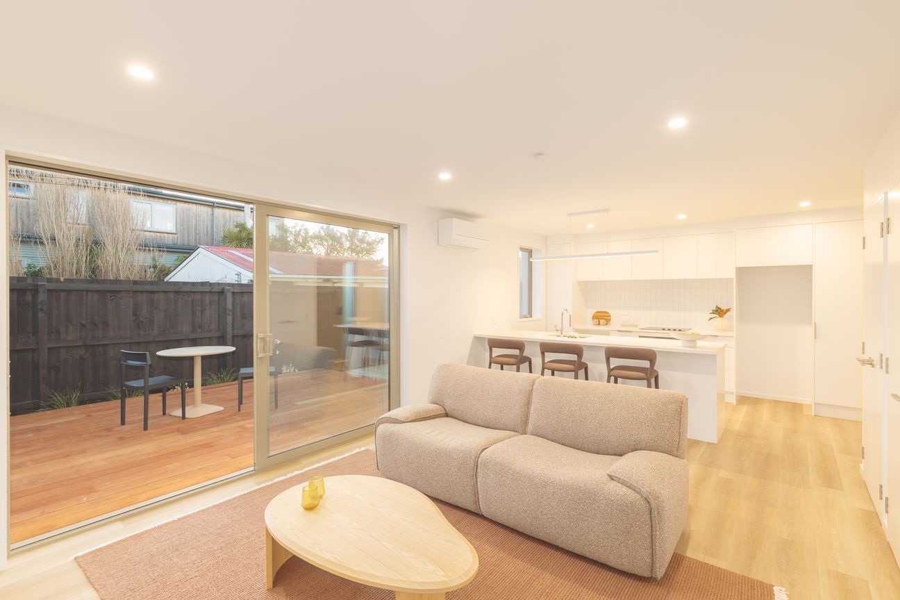 Coastal Starter Under $550,000 - Last Chance! - Ansicht 3