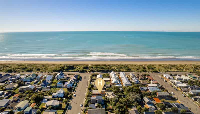 13 Effingham Street, North New Brighton
