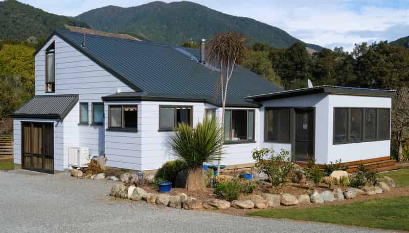 53 Porika Road, St Arnaud