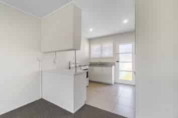 6/115 Station Road, Papatoetoe