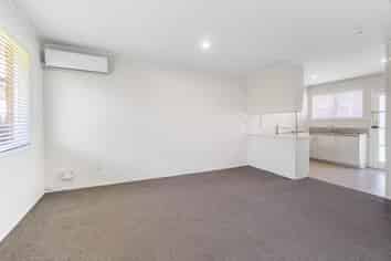 6/115 Station Road, Papatoetoe