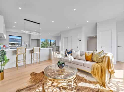 12D Angelo Avenue, Howick