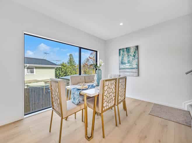 12D Angelo Avenue, Howick