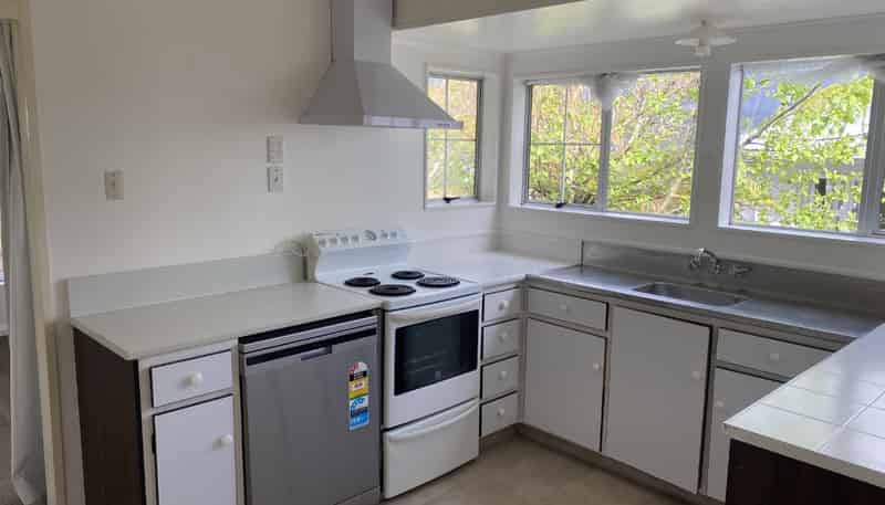 2 Picasso Grove, Belmont