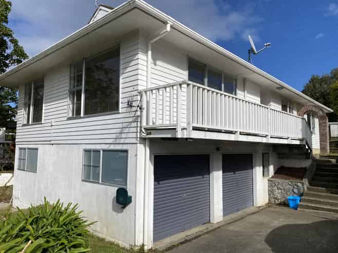 2 Picasso Grove, Belmont