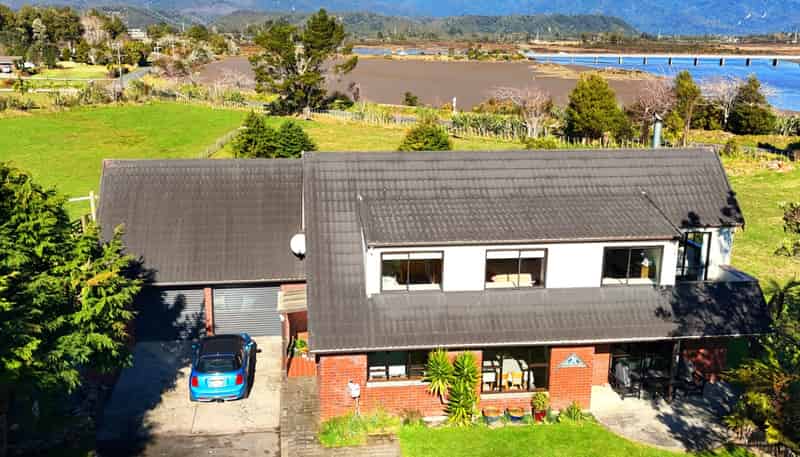 65 Snodgrass Road, Westport