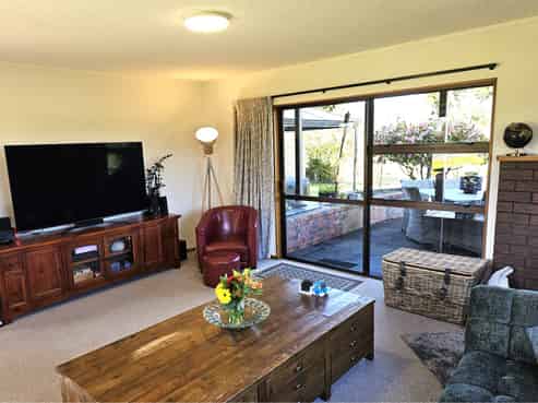 65 Snodgrass Road, Westport