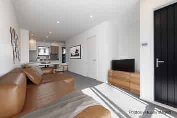 51 Wallace Road, Hobsonville