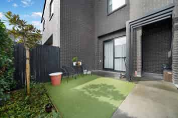 51 Wallace Road, Hobsonville