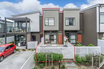 15 Tuatua Road, Hobsonville