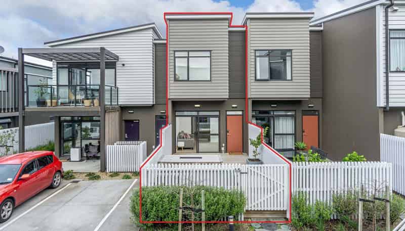 15 Tuatua Road, Hobsonville