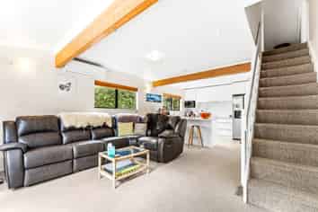 30a Holiday Road, Stanmore Bay