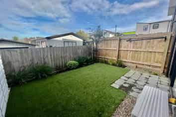 12/1 Fruitvale Road, New Lynn