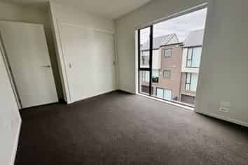 12/1 Fruitvale Road, New Lynn