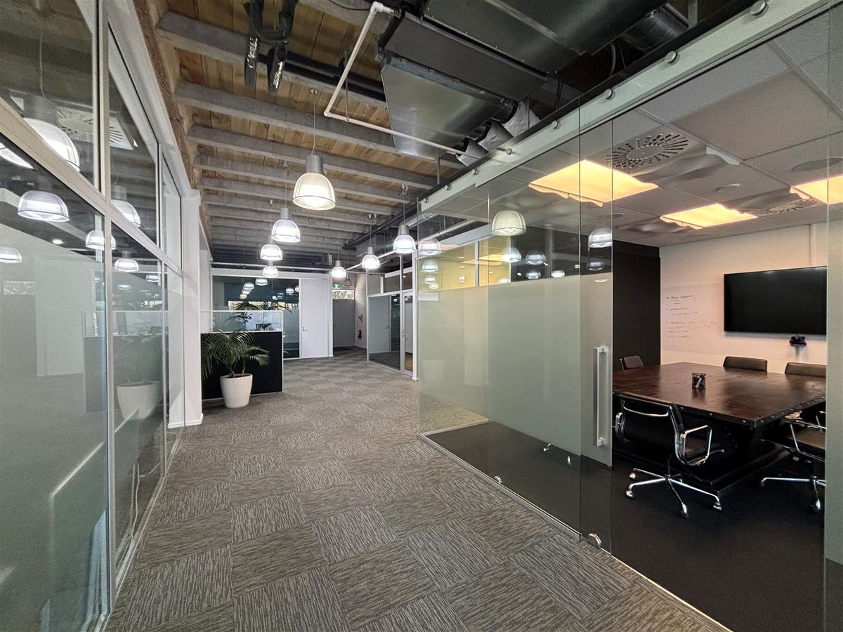Ground Floor Office with Profile - Widok 4