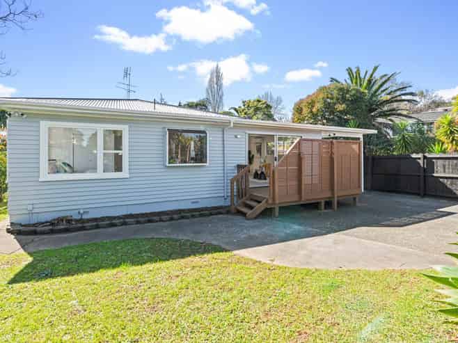 54  Andrew Road, Howick