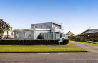1 County Drive, Hawera