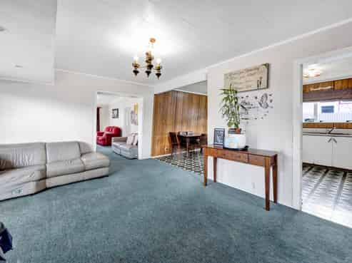 1 County Drive, Hawera