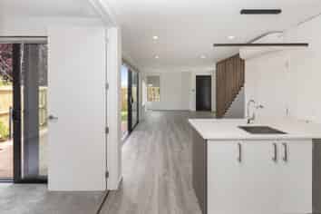 1/50 Warrington Street, Saint Albans