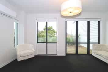 50 Norwood, Flat Bush