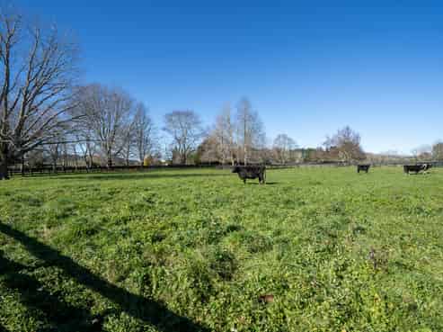 146 French Pass Road, Cambridge