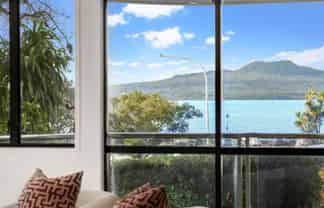 GB/5 The Promenade, Takapuna