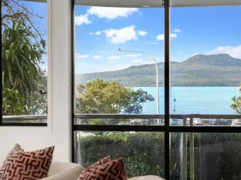 5GB The Promenade, Takapuna