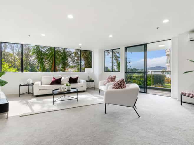 GB/5 The Promenade, Takapuna