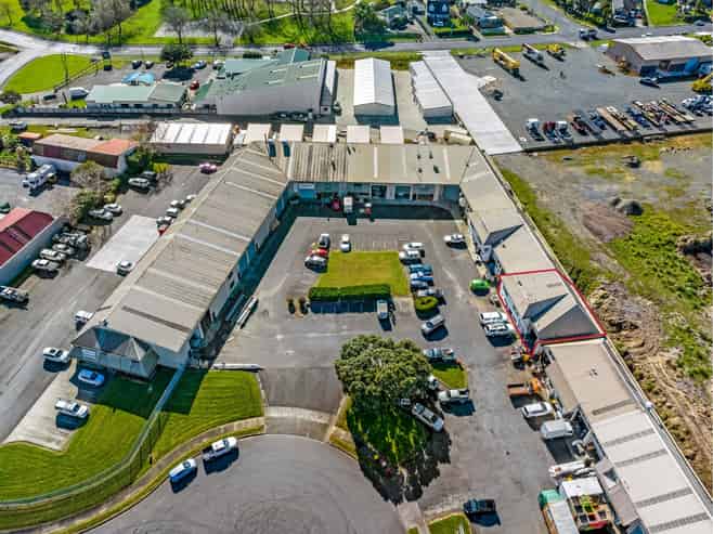 Heavy Industrial Unit in Papakura