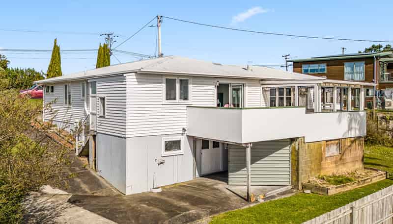 1/143 Manuka Road, Glenfield
