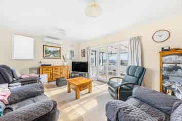 1/143 Manuka Road, Glenfield