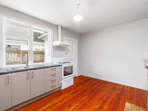 1/27 Devonport Lane, Merivale