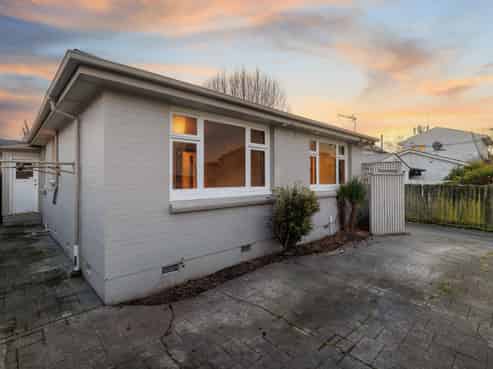1/27 Devonport Lane, Merivale