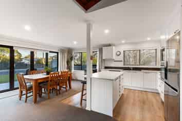 40 Kauri Road, Stanmore Bay