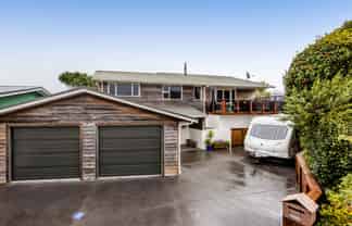 21 Longview Drive, Merrilands