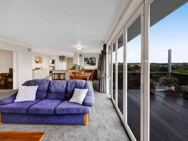 21 Longview Drive, Merrilands