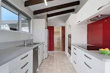 33 Cumberland Crescent, Welcome Bay
