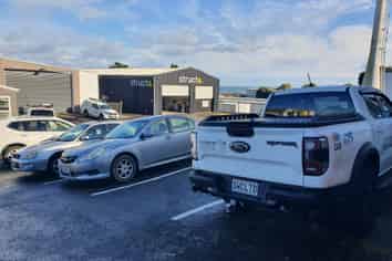Workshop Strandon For Lease