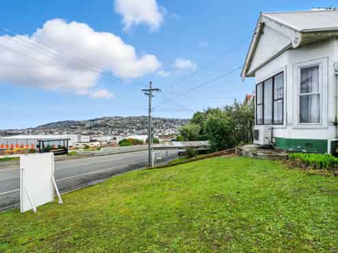 44 South Road, The Glen