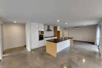 61 Cyrus Street , Whalers Gate