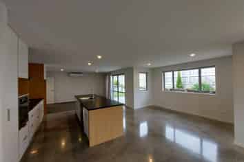 61 Cyrus Street , Whalers Gate