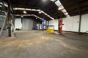 Affordable warehousing with yard